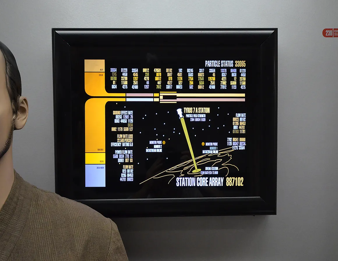 display-enterprise-d-corridor-c1