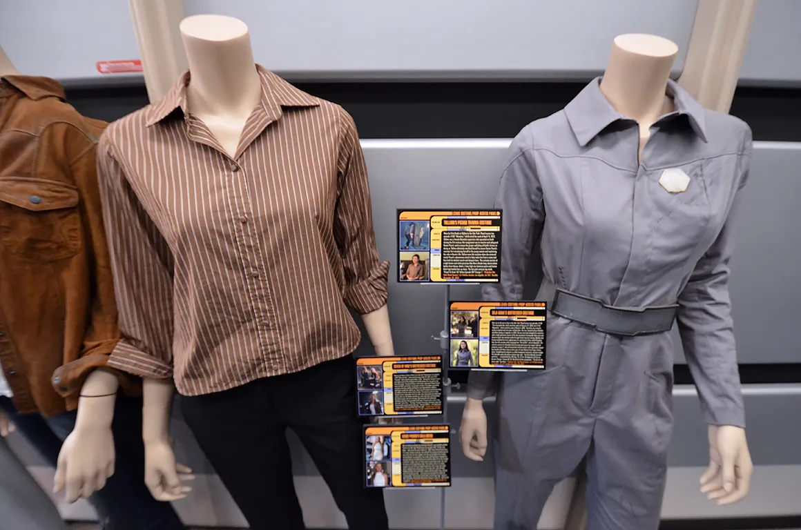 display-enterprise-d-corridor-h