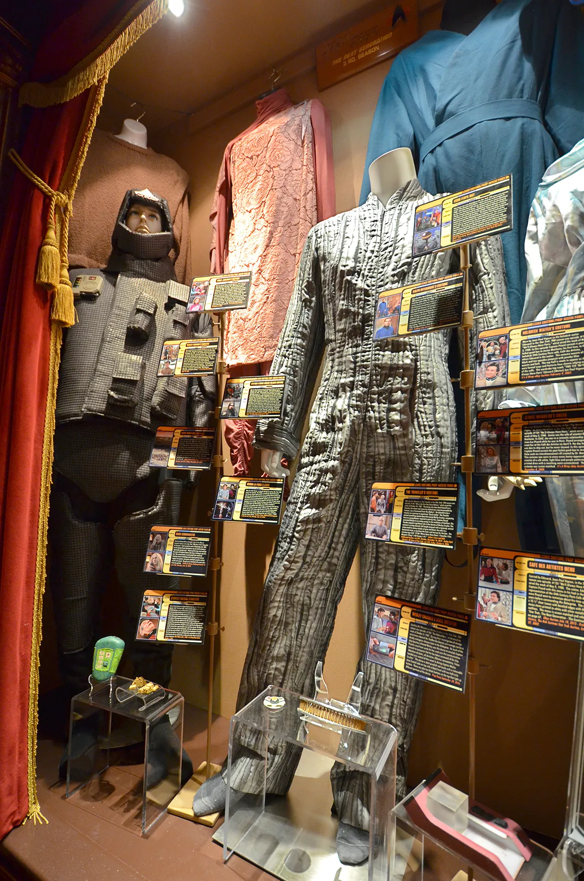 display-theater-bay-1b