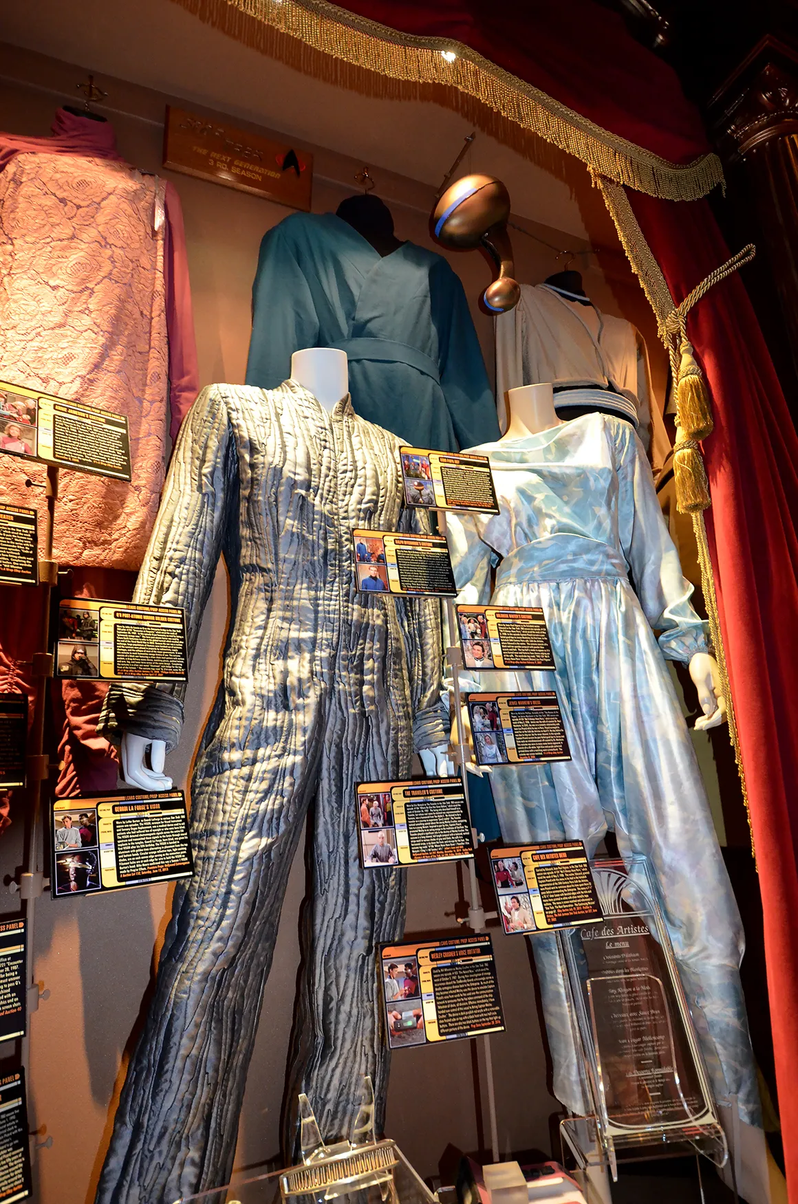 display-theater-bay-1c