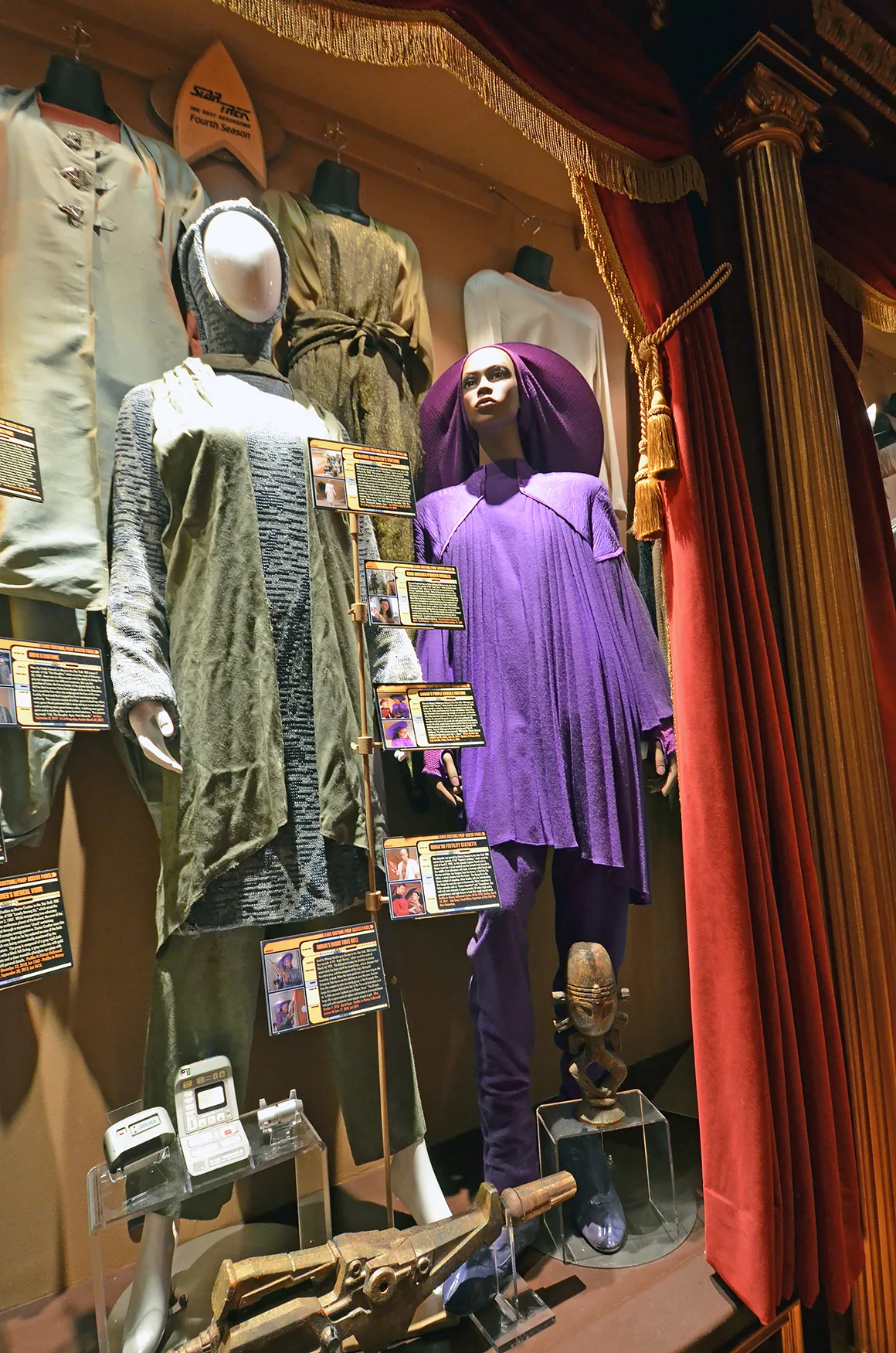 display-theater-bay-2d