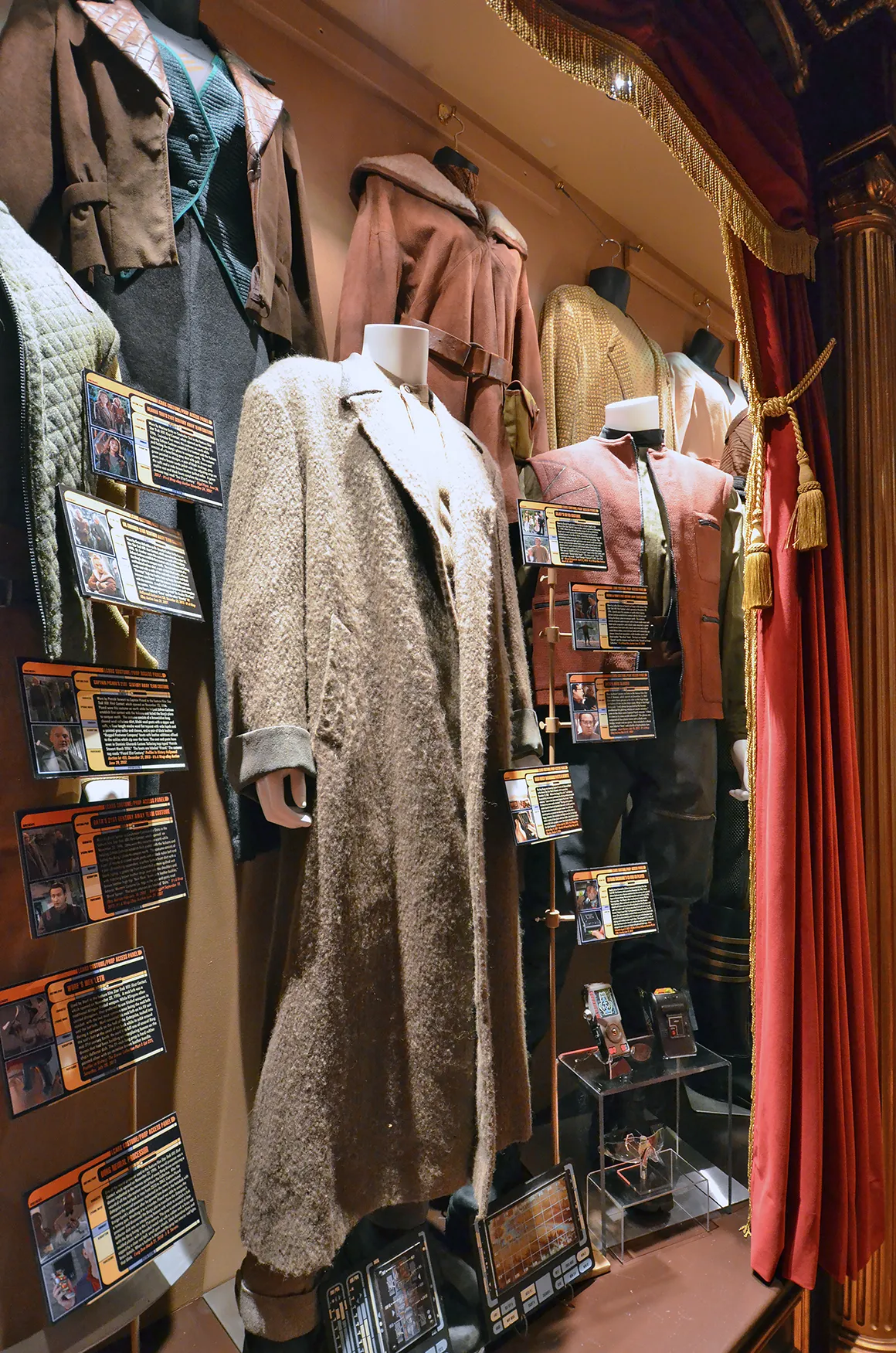 display-theater-bay-7d