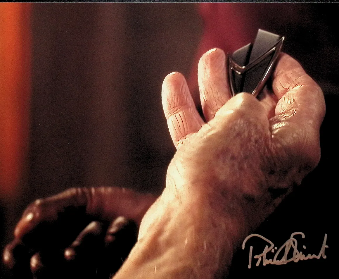 gallery-8-x-10-auto-picard-jl-combadge-s2