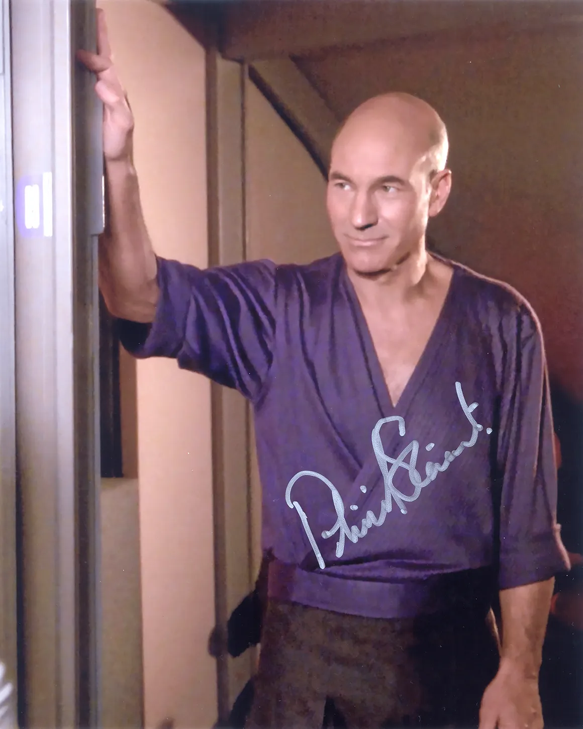 gallery-8x10-auto-picard-casual-date-costume