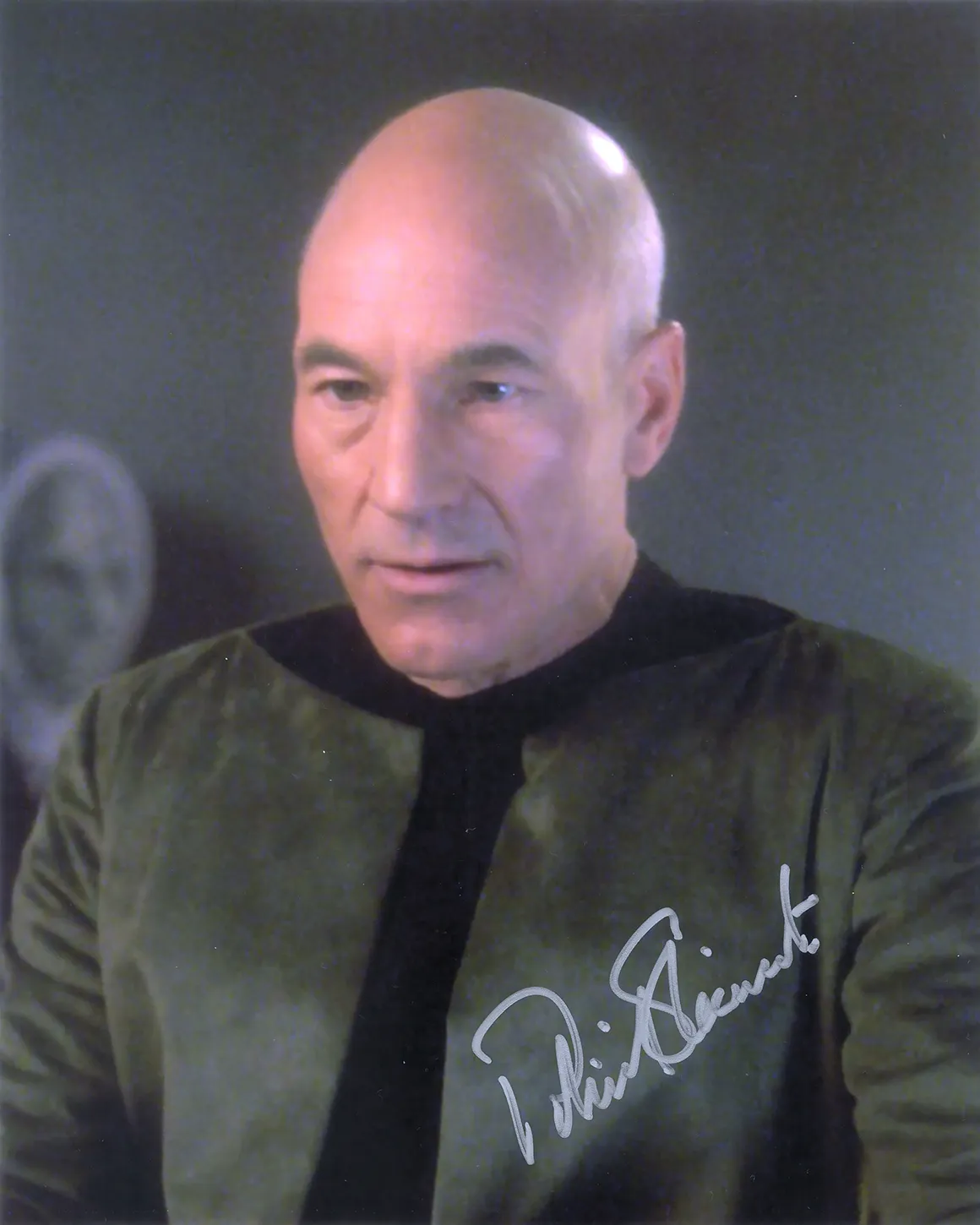 gallery-8x10-auto-picard-coc-full-costume