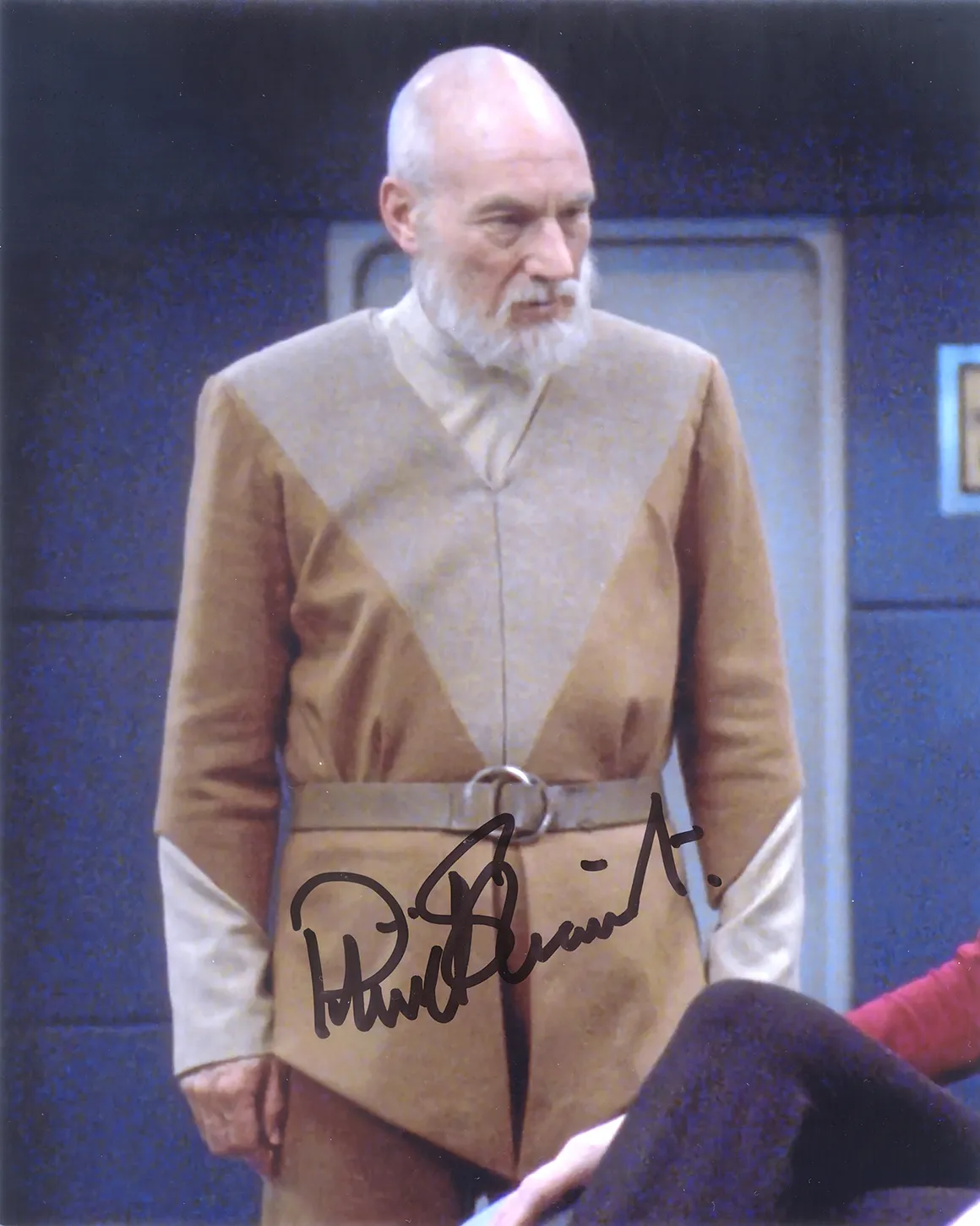 gallery-8x10-auto-picard-future-costume