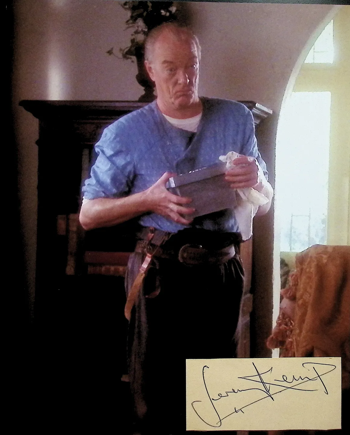 gallery-8x10-auto-picard-r-costume