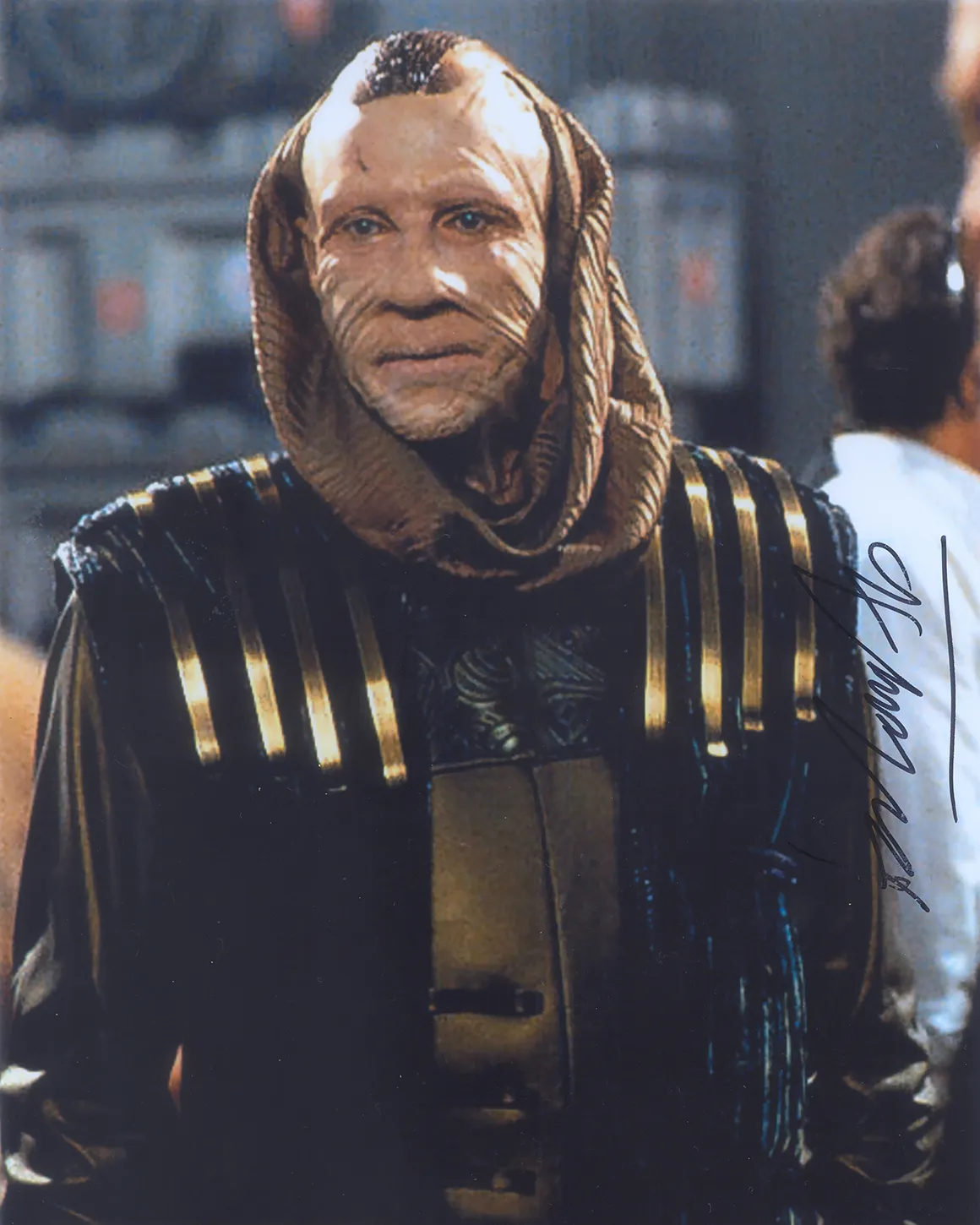 gallery-8x10-auto-ruafo-costume