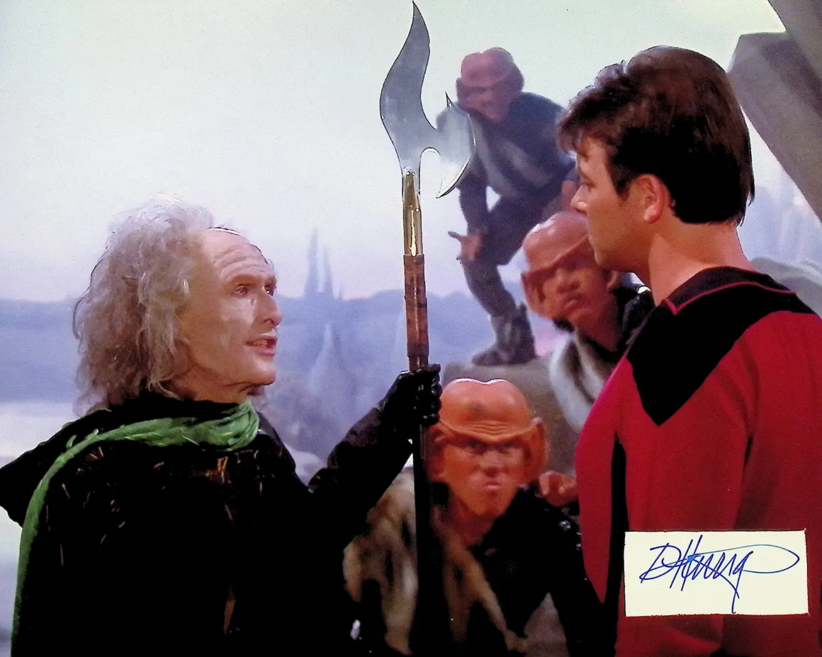 gallery-8x10-auto-t-kon-spear