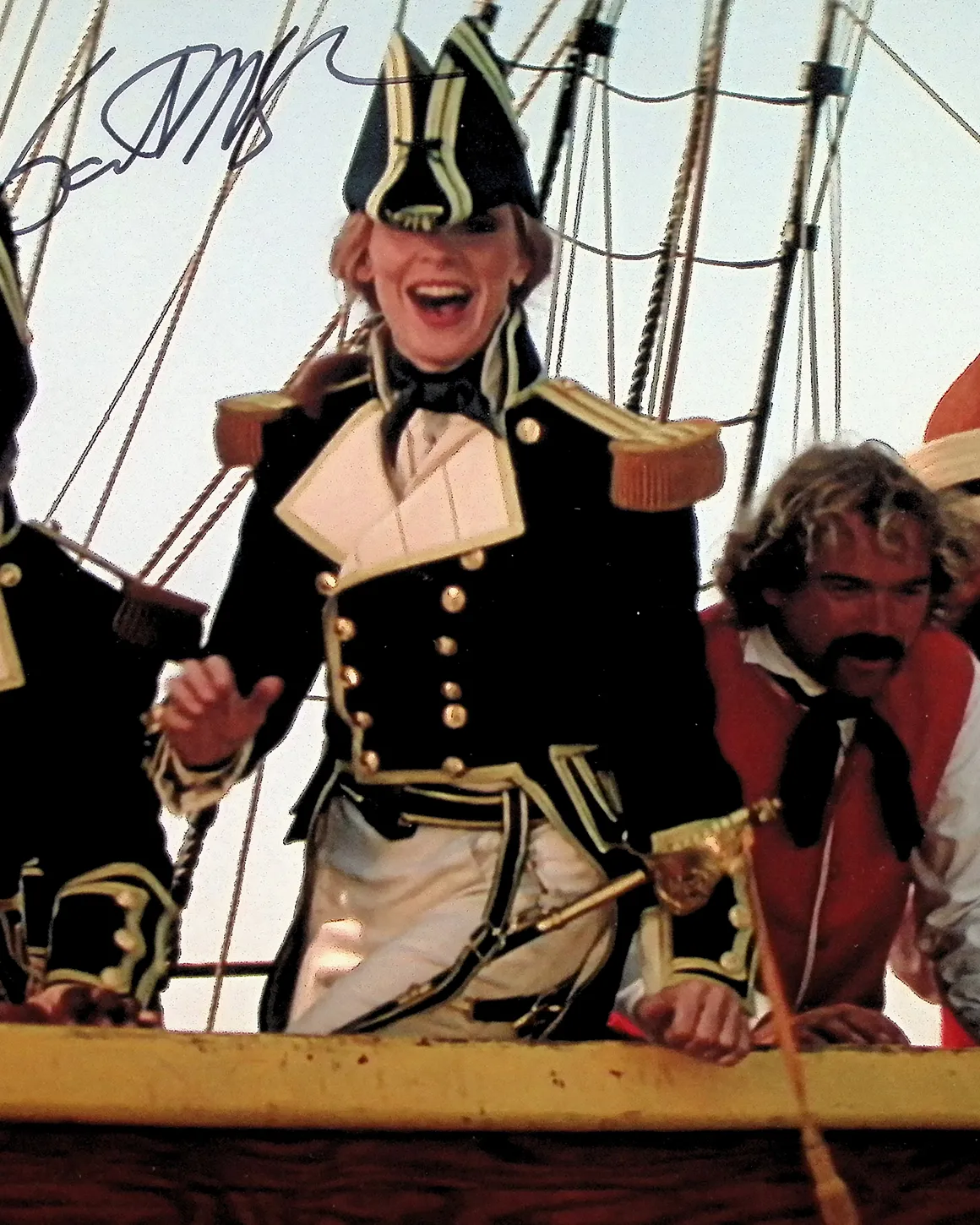 gallery-crusher-b-naval-costume1