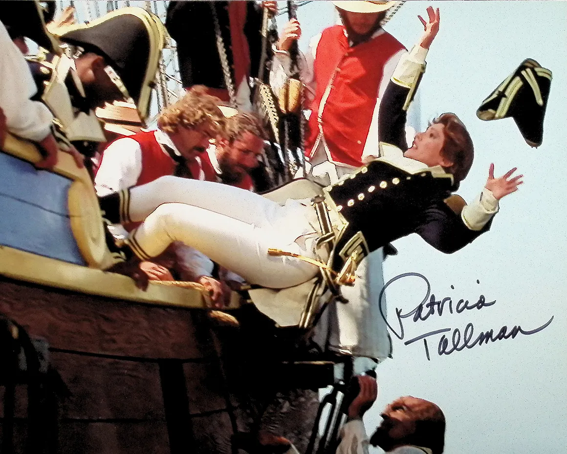 gallery-crusher-b-naval-costume2