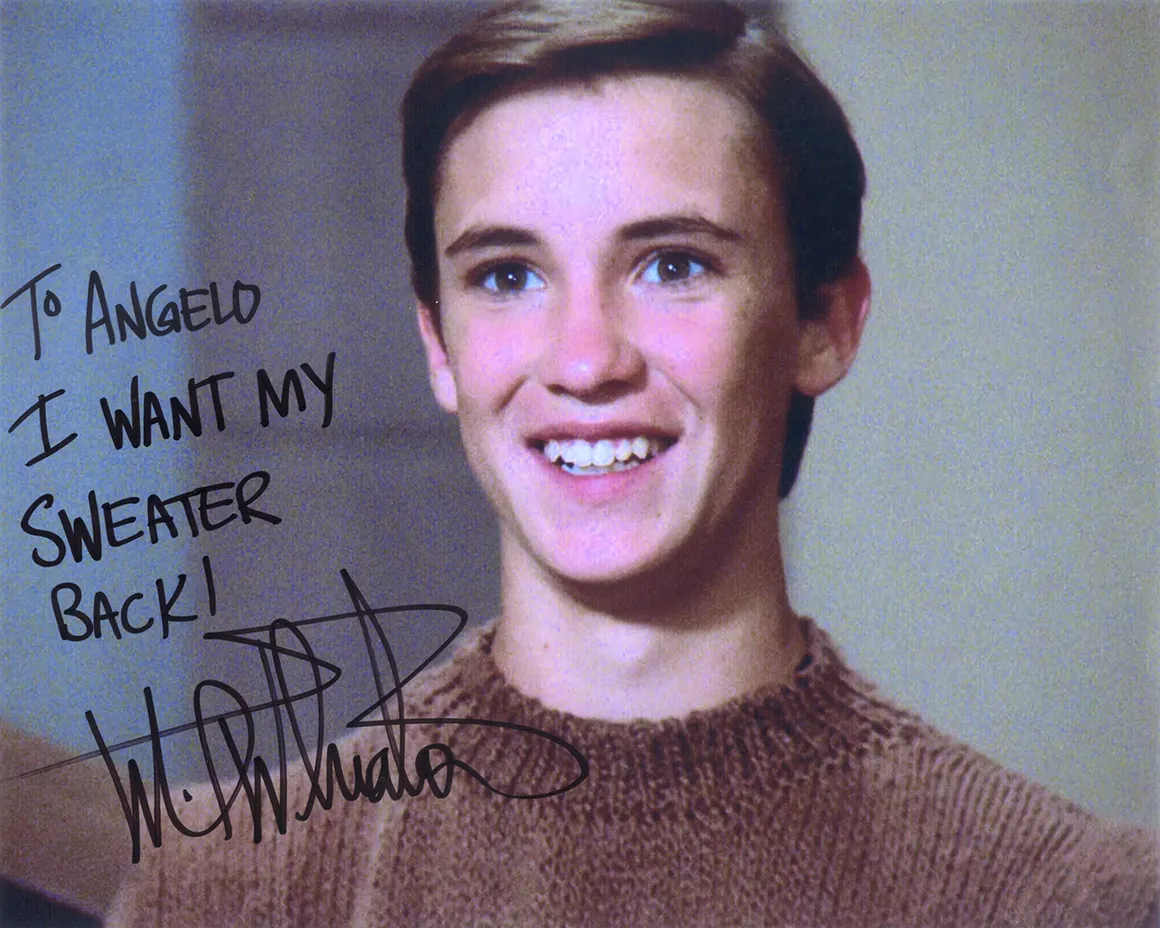 gallery-crusher-w-sweater2