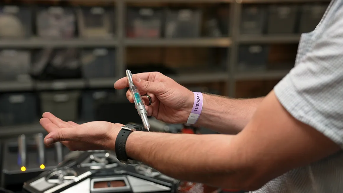 gallery-hypo-q-vial-prop-dept-photo4