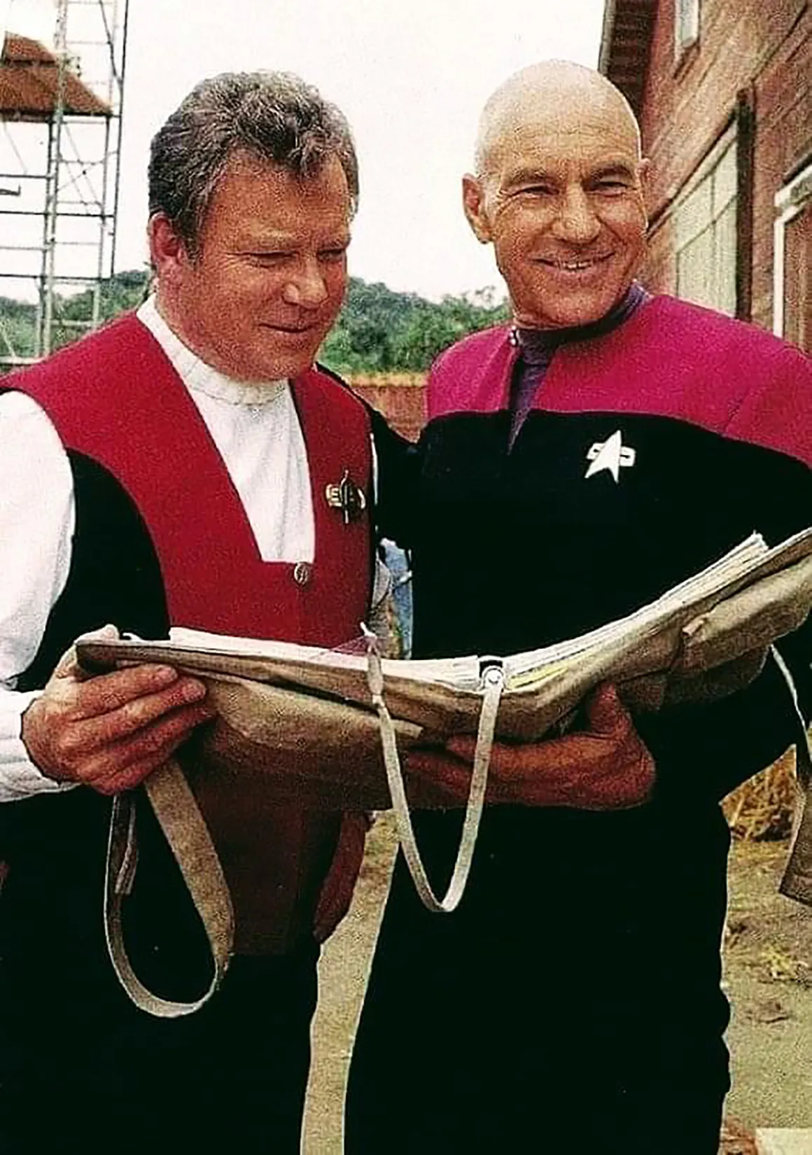 gallery-picard-kirk-uniform-set-photo2
