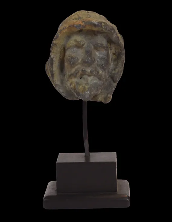 main-13-lead-head-on-stand