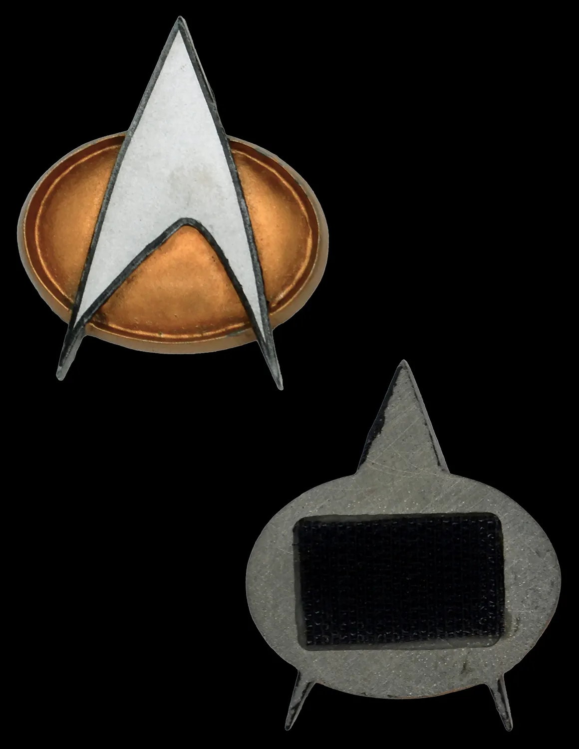 Riker’s Late Season Uniform Combadge